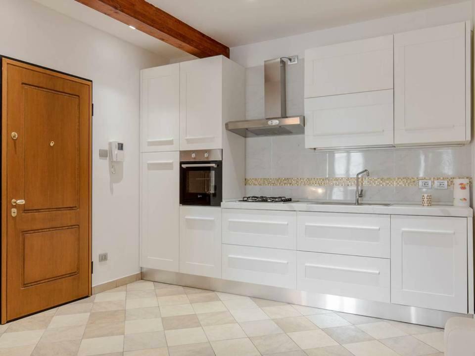 Palazzo Teatro Vecchio-Holiday Suites Salò Εξωτερικό φωτογραφία
